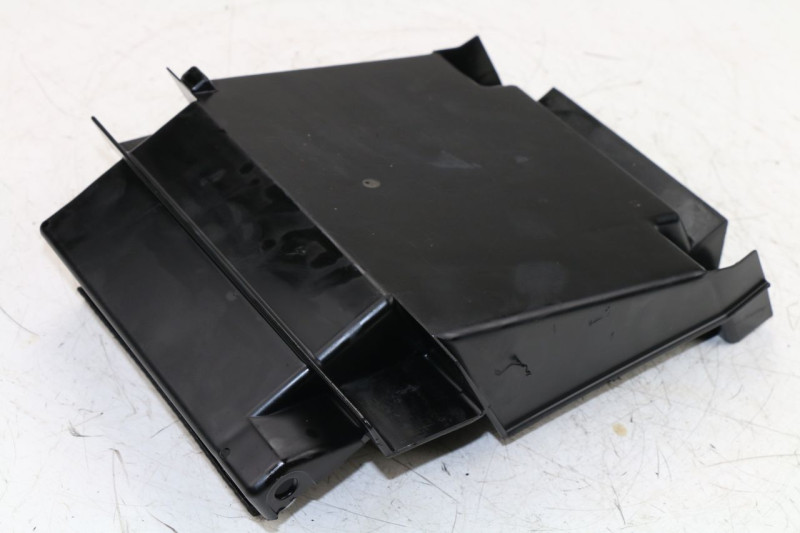 bac-a-batterie-kawasaki-z-125-cm3plus-49539-2.jpeg