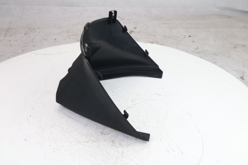 cache-sous-selle-piaggio-fly-4t-50-cm3-46439-1-1.jpeg
