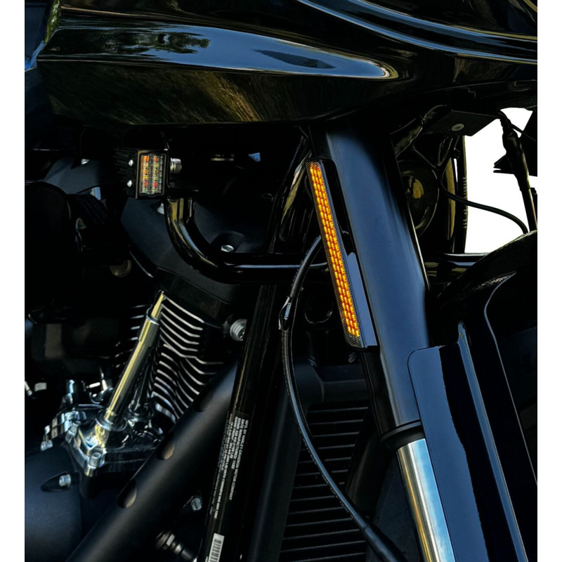 custom-dynamics-luce-led-riflettore-forcella-sost-1.jpg