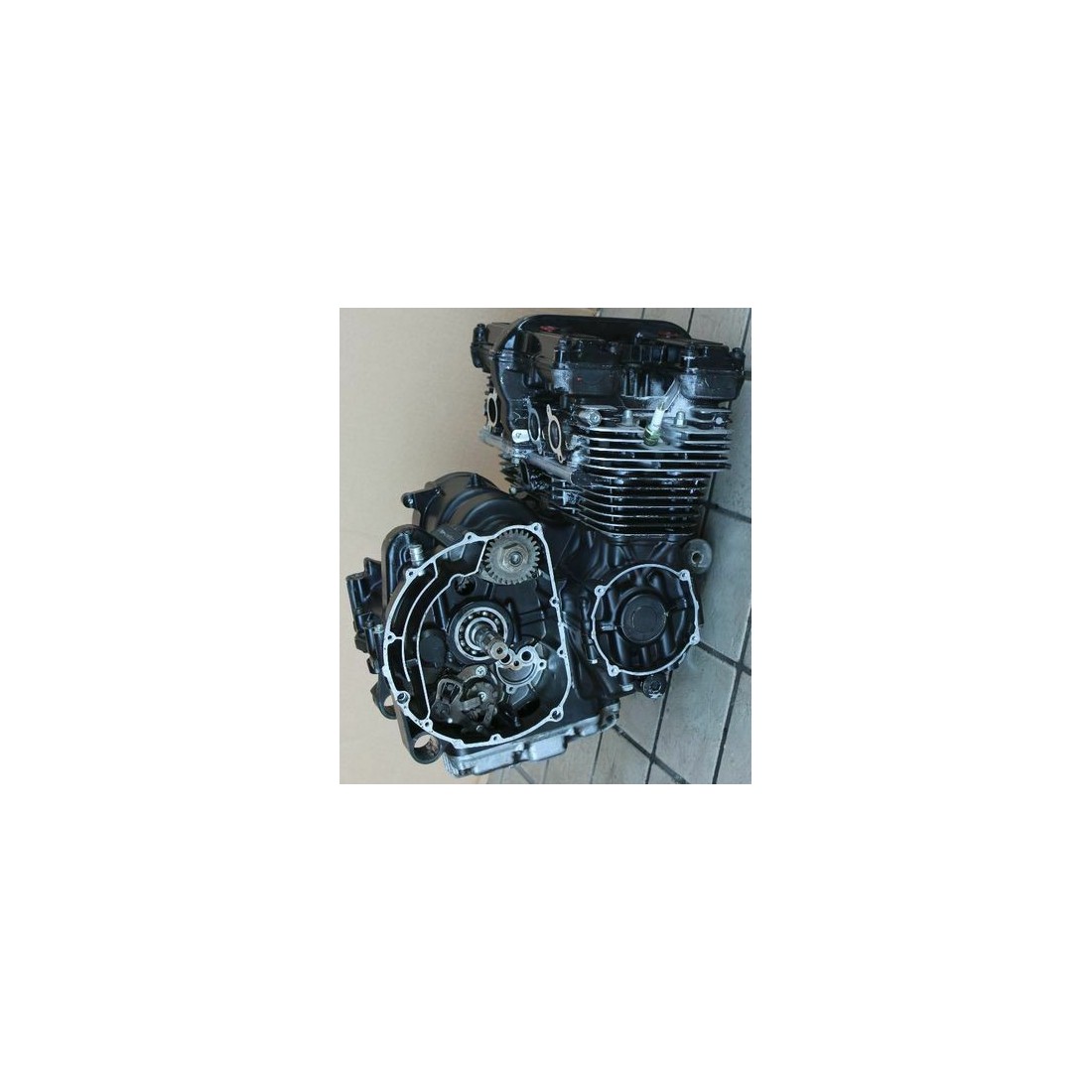 motore-pezzi-di-ricambio-yamaha-fz-600-2hw-1.jpg
